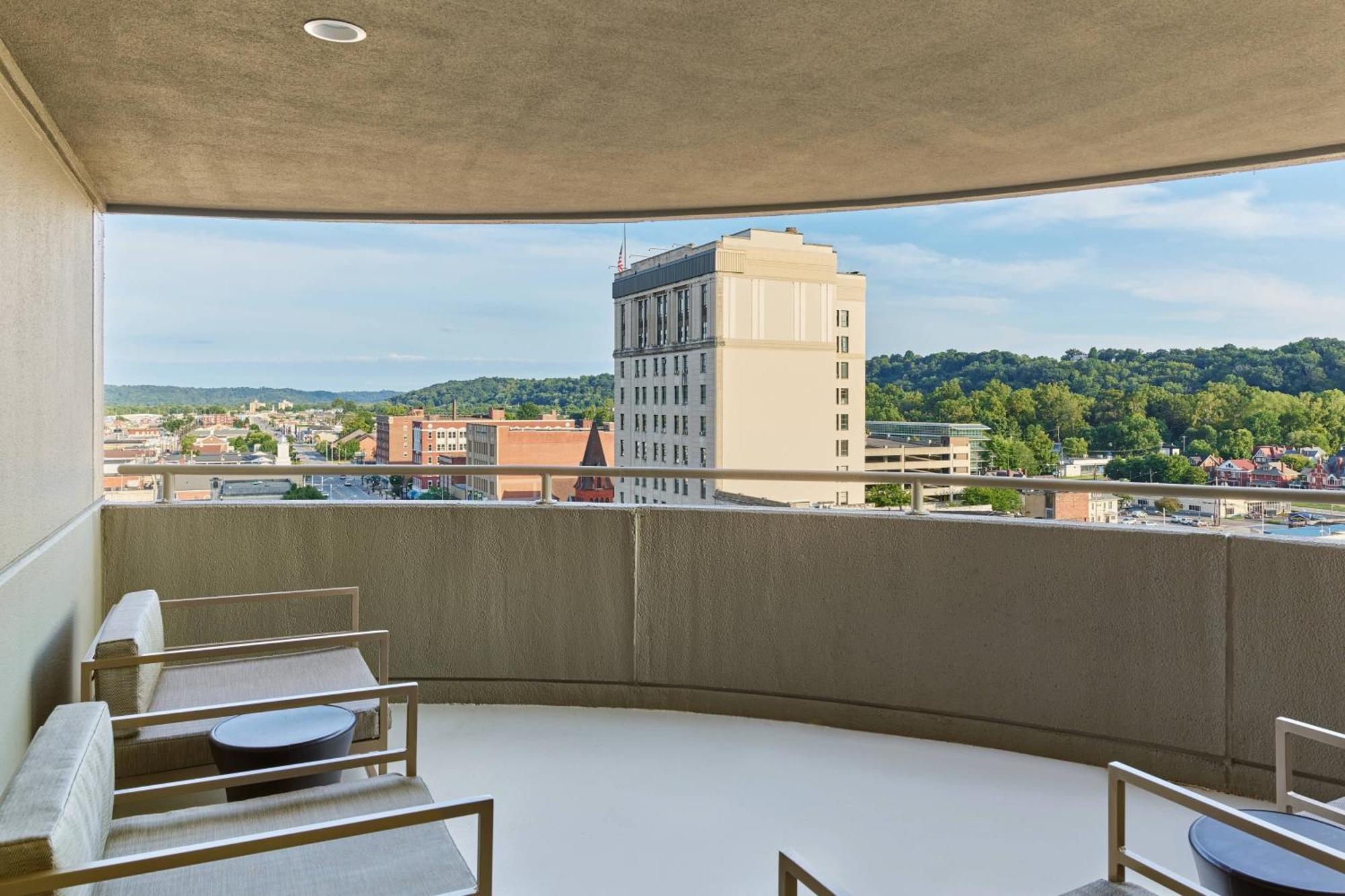 Delta Hotels By Marriott Ashland Downtown Exterior photo